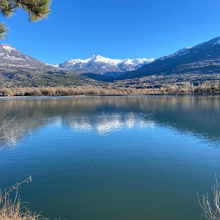 Le Pied De Ville Pouzenc Embrun Luaran gambar